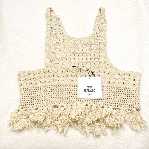 ✨NWT Zara Cream Crochet Top✨ - Picture 2 of 3